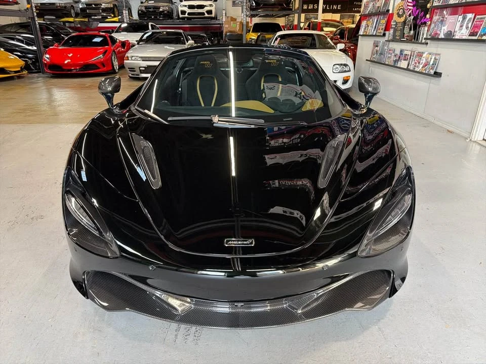 2023 McLaren 720S Spider - Image 2 of 20