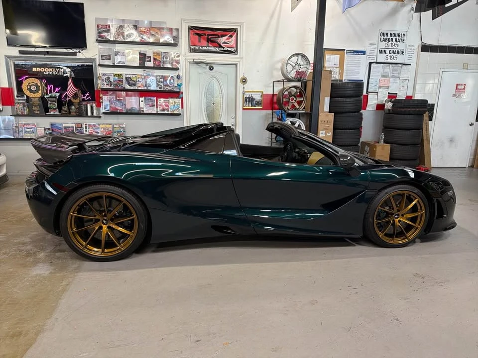 2023 McLaren 720S Spider - Image 3 of 20