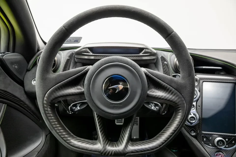 2023 McLaren 720S Spider - Image 12 of 15
