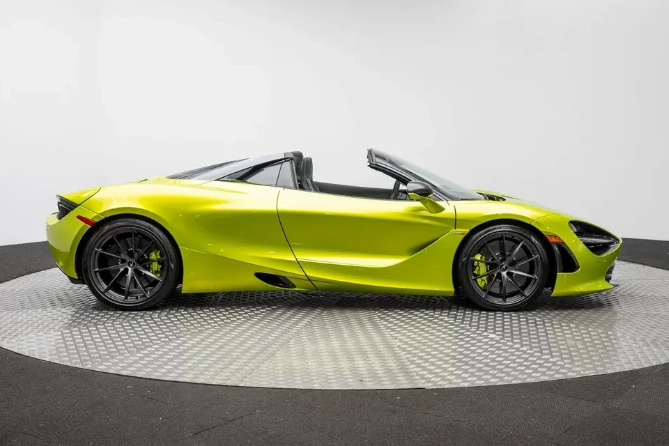 2023 McLaren 720S Spider - Image 3 of 15