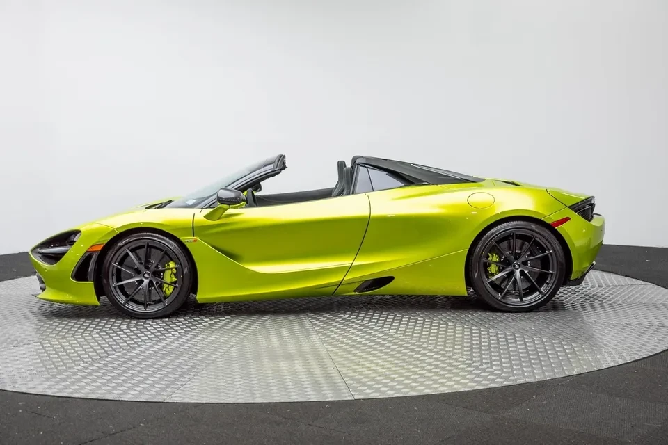 2023 McLaren 720S Spider - Image 8 of 15