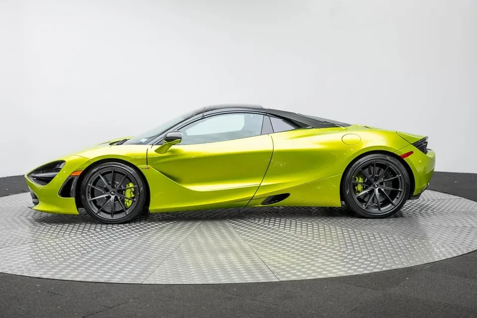 2023 McLaren 720S Spider - Image 9 of 15