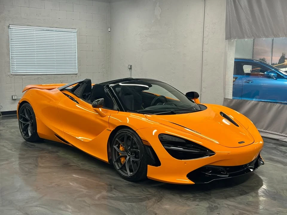 2023 McLaren 720S - Image 17 of 20
