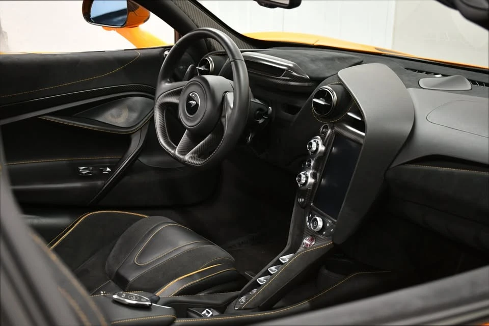 2023 McLaren 720S - Image 17 of 20