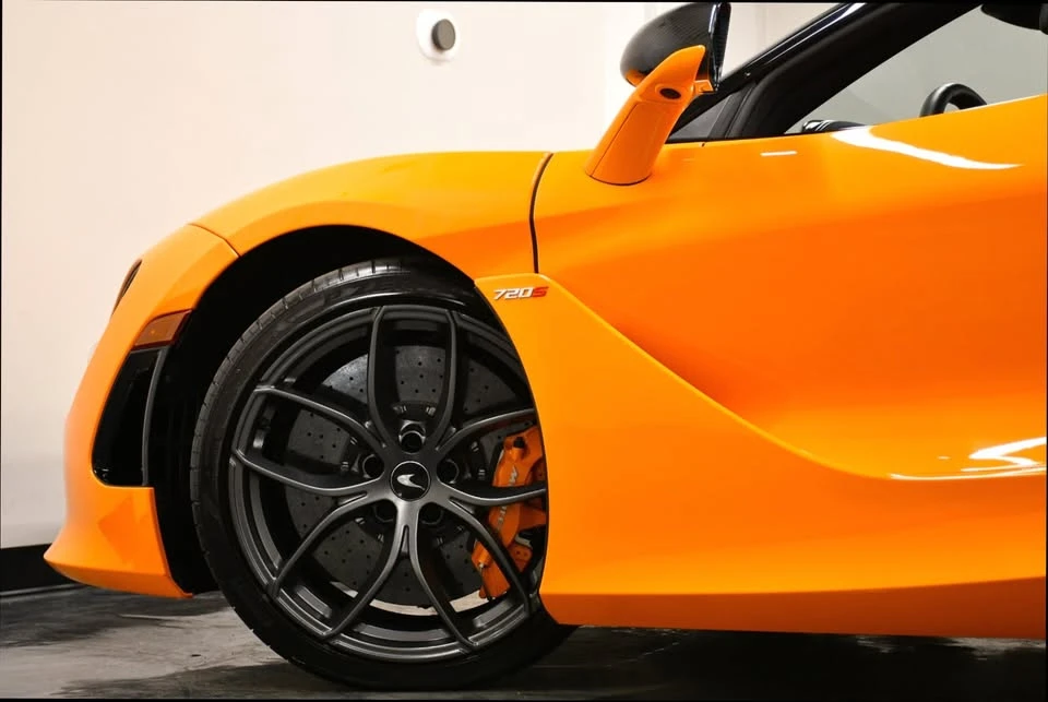 2023 McLaren 720S - Image 6 of 20