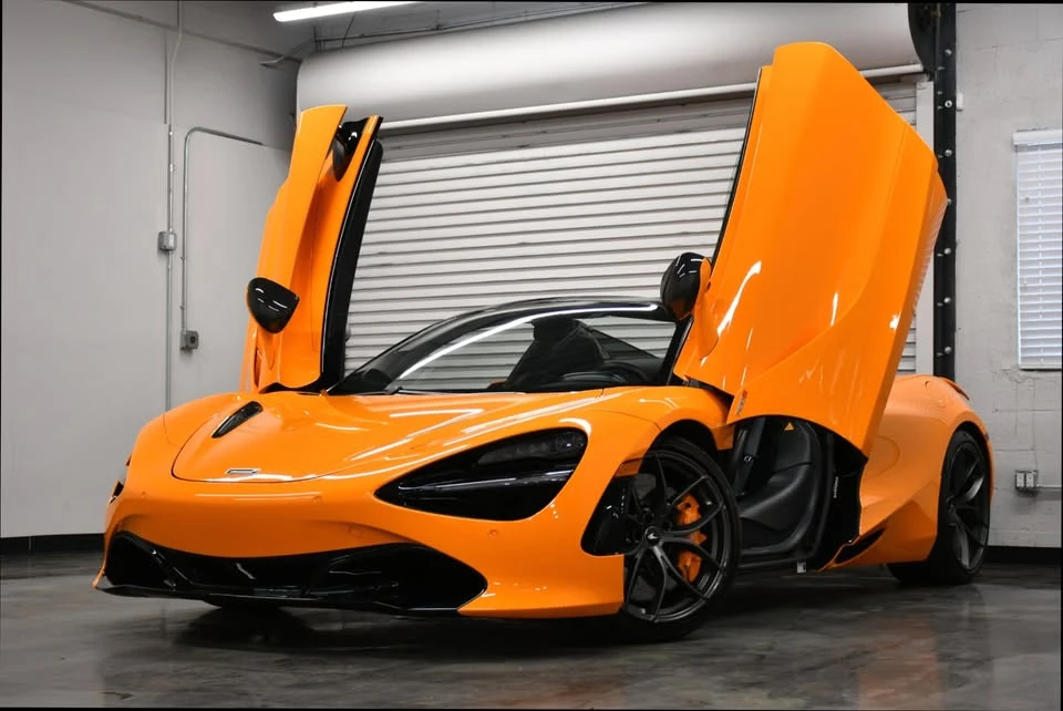 2023 McLaren 720S - Image 2 of 20