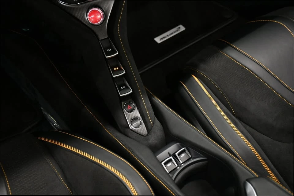 2023 McLaren 720S - Image 19 of 20