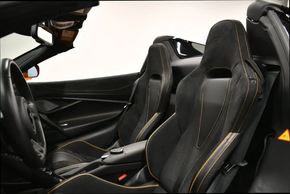 2023 McLaren 720S - Image 17 of 20