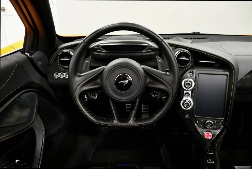 2023 McLaren 720S - Image 17 of 19