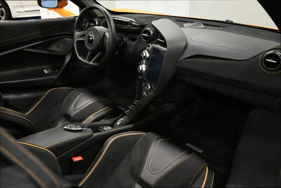 2023 McLaren 720S - Image 19 of 19
