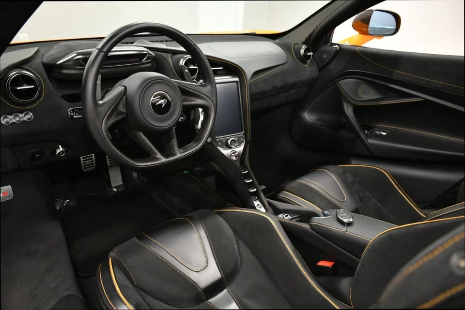 2023 McLaren 720S - Image 15 of 19