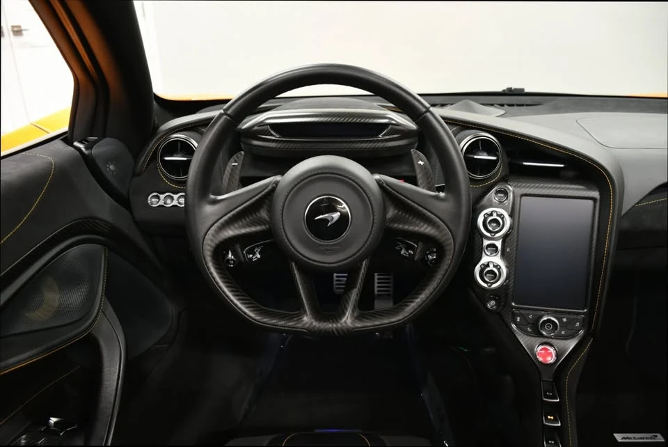 2023 McLaren 720S - Image 17 of 19