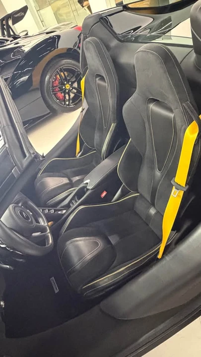 2023 McLaren 720S Spider - Image 3 of 6