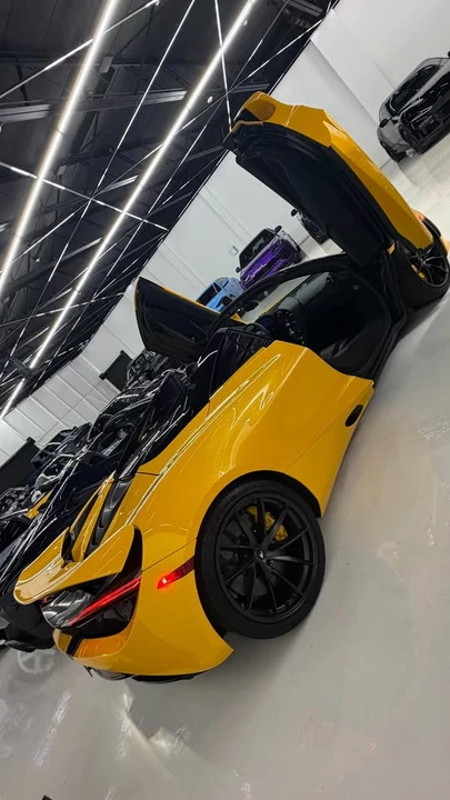 2023 McLaren 720S Spider - Image 6 of 6