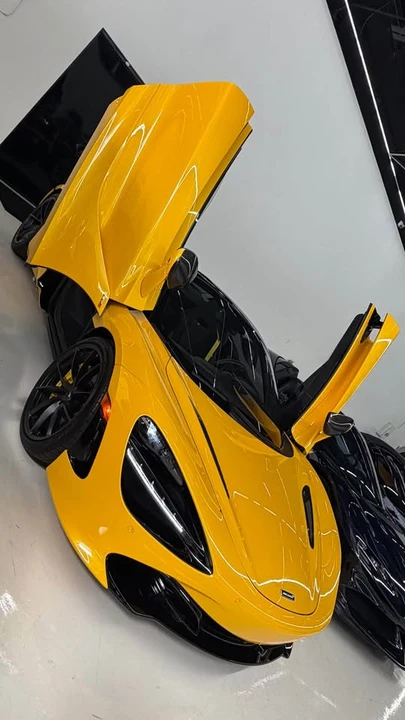 2023 McLaren 720S Spider - Image 4 of 6