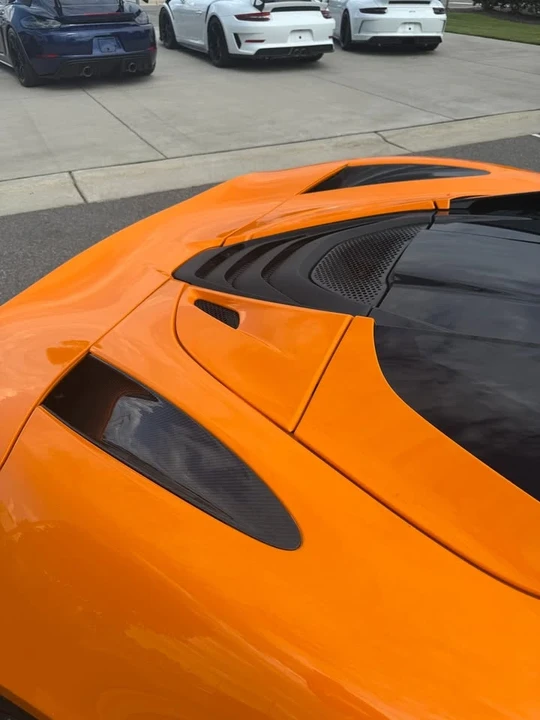 2023 McLaren 720S Spider - Image 9 of 15