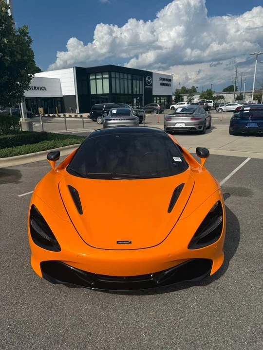 2023 McLaren 720S Spider - Image 2 of 15