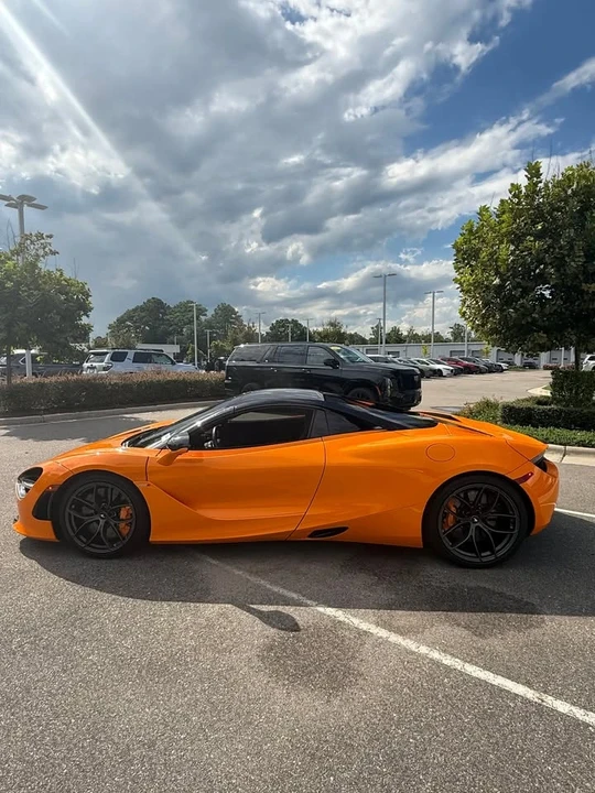 2023 McLaren 720S Spider - Image 4 of 15