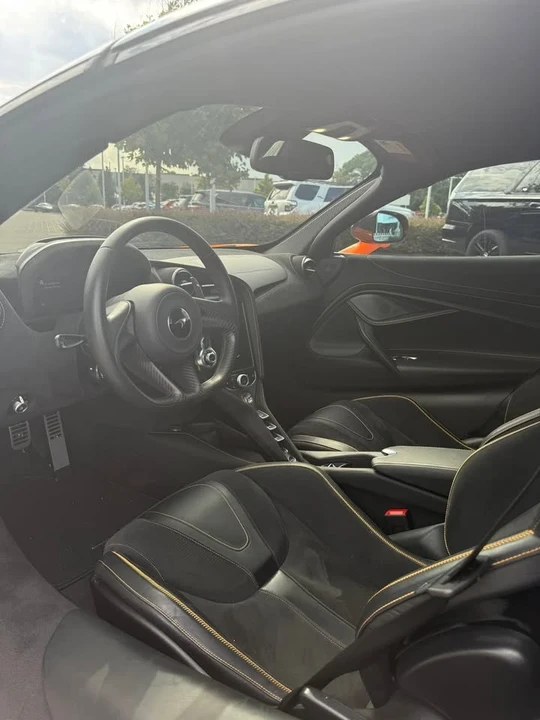 2023 McLaren 720S Spider - Image 10 of 15