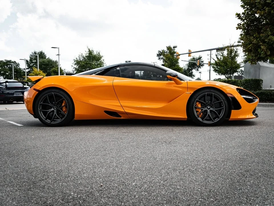 2023 McLaren 720S Spider - Image 12 of 20