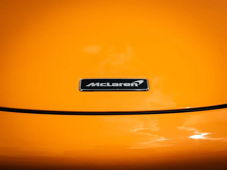 2023 McLaren 720S Spider - Image 5 of 20