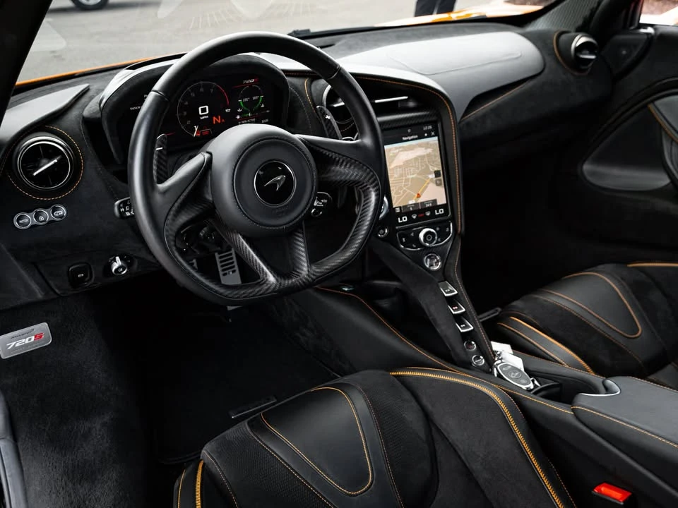 2023 McLaren 720S Spider - Image 17 of 20