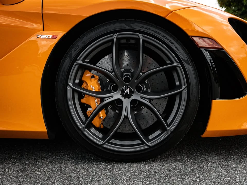2023 McLaren 720S Spider - Image 14 of 20
