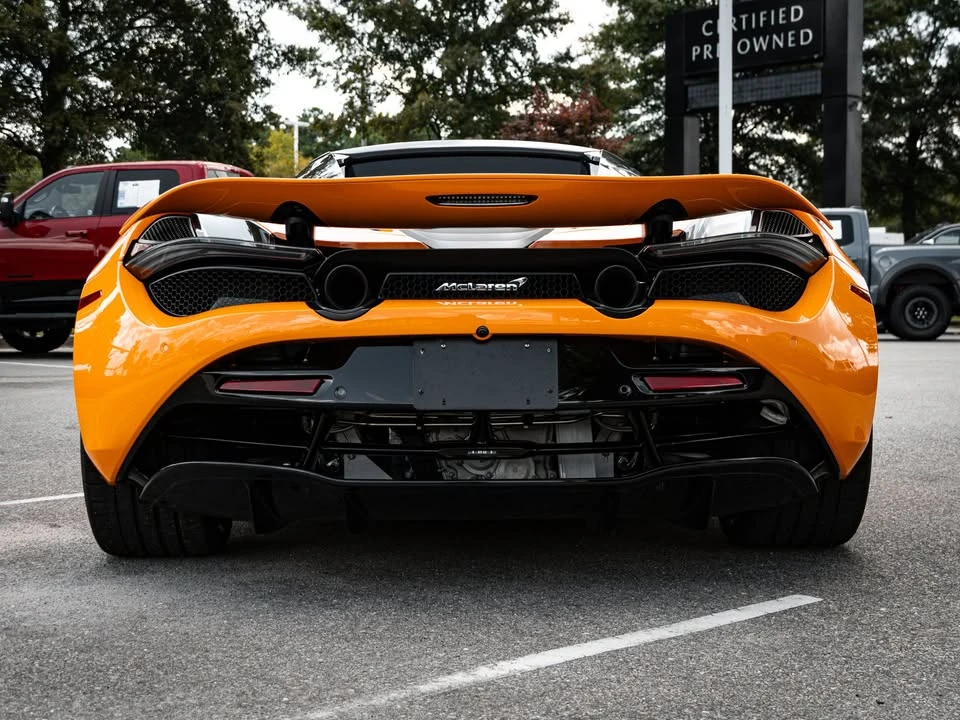 2023 McLaren 720S Spider - Image 9 of 20