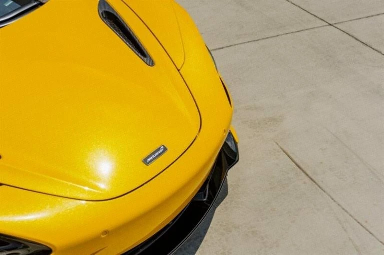 2023 McLaren 720S Spider - Image 18 of 20