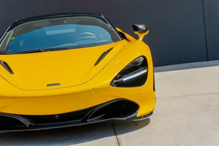 2023 McLaren 720S Spider - Image 14 of 20