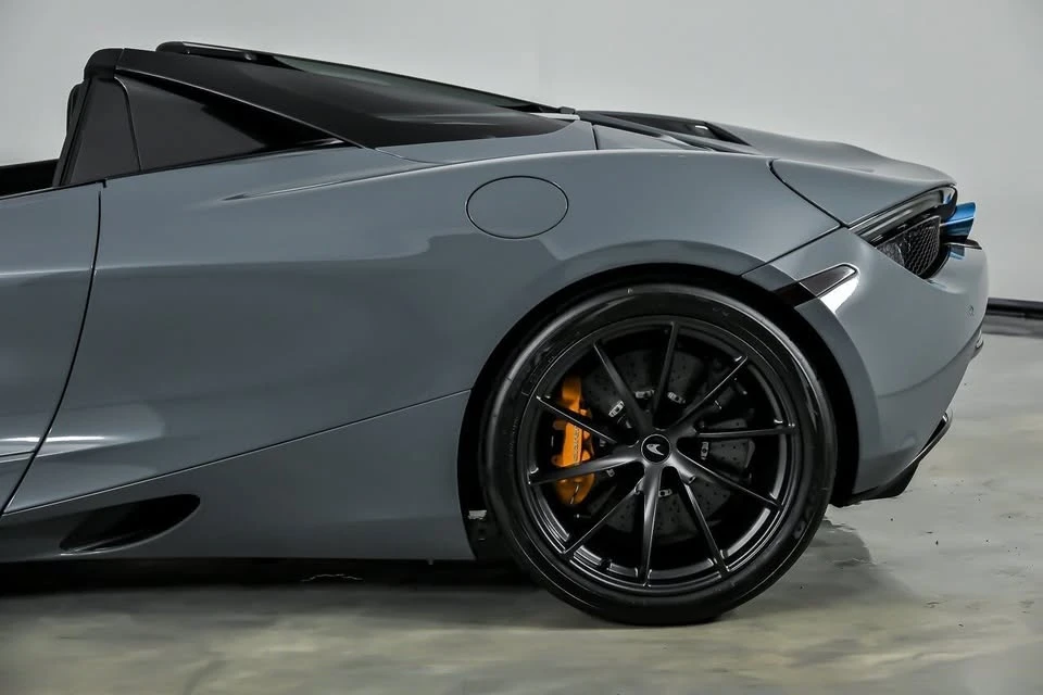 2023 McLaren 720S Spider - Image 10 of 20