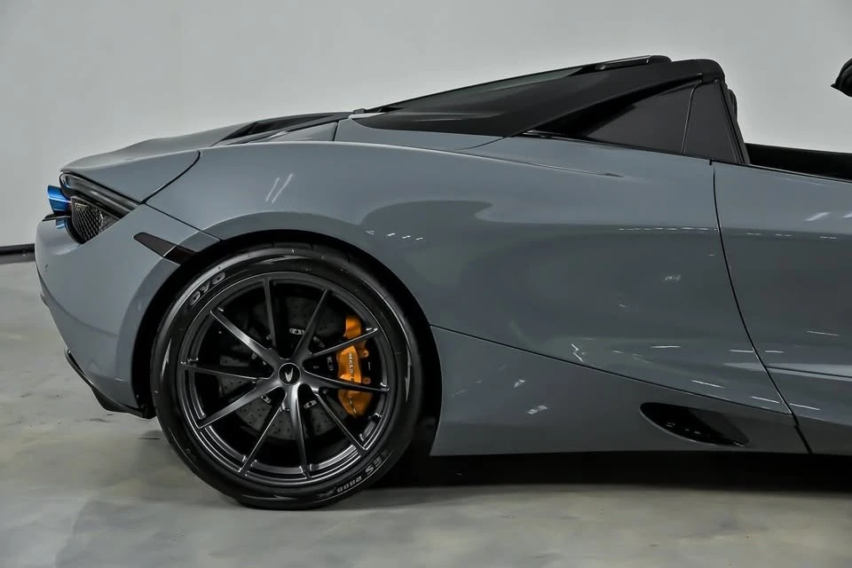 2023 McLaren 720S Spider - Image 14 of 20