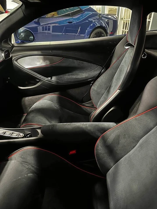 2023 McLaren Artura - Image 2 of 5