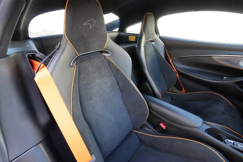 2023 McLaren - Image 18 of 20