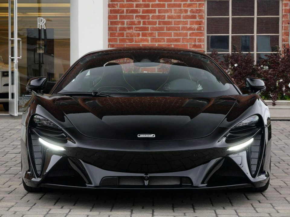 2023 McLaren Artura - Image 2 of 24