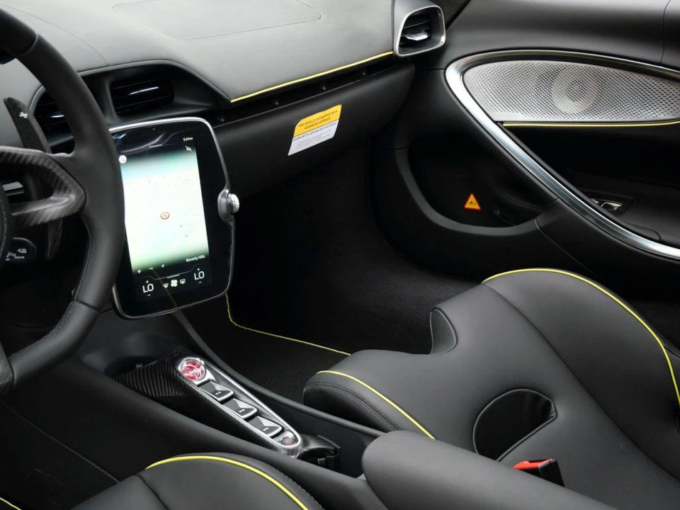 2023 McLaren Artura - Image 17 of 24