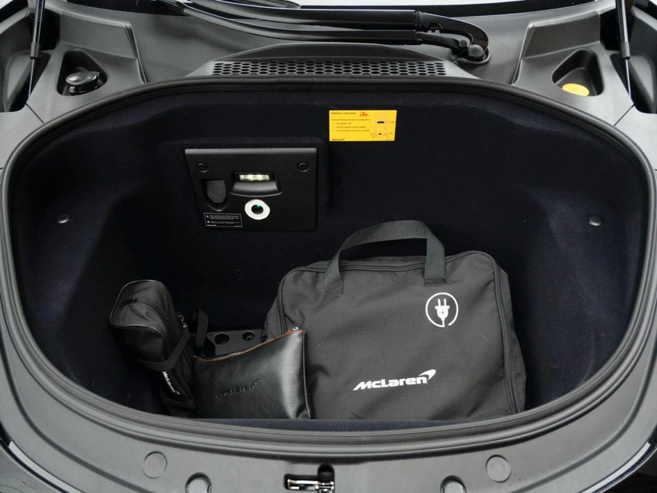 2023 McLaren Artura - Image 22 of 24