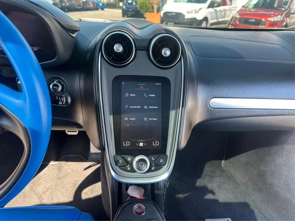 2023 McLaren GT - Image 13 of 19