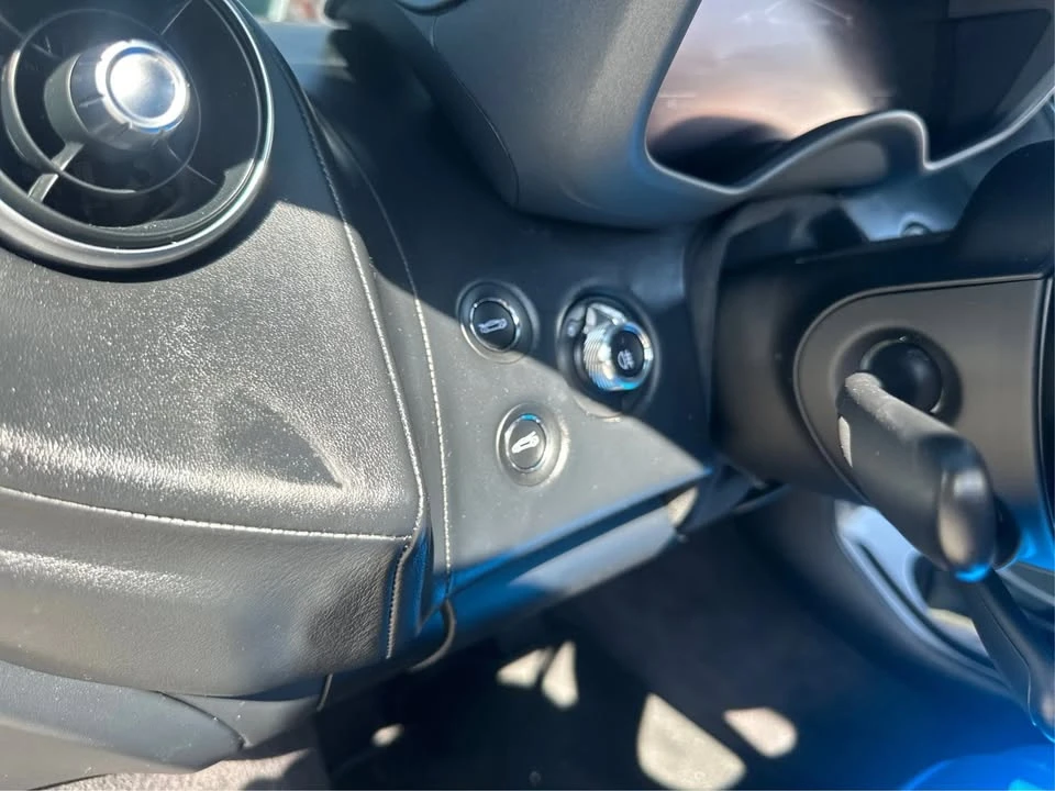 2023 McLaren GT - Image 16 of 19