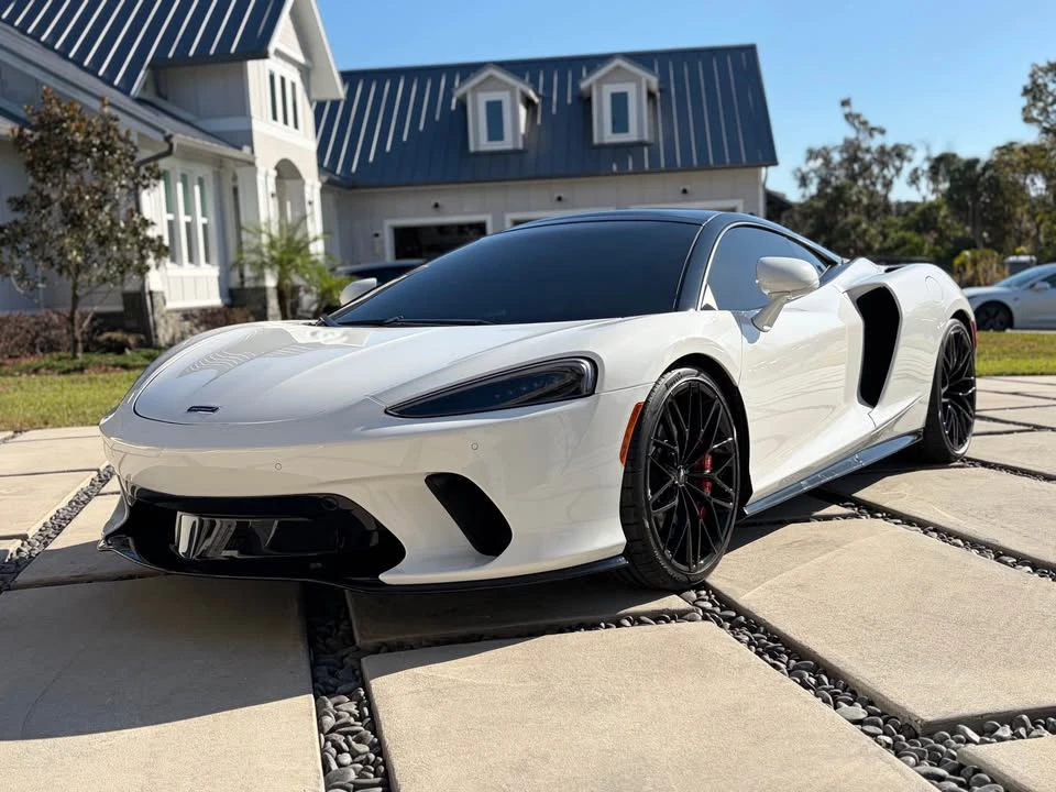 2023 McLaren GT - Image 3 of 19