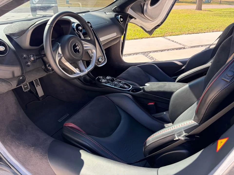 2023 McLaren GT - Image 13 of 19