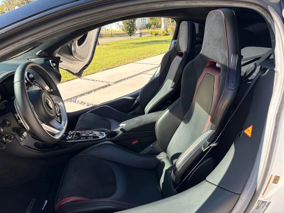 2023 McLaren GT - Image 14 of 19