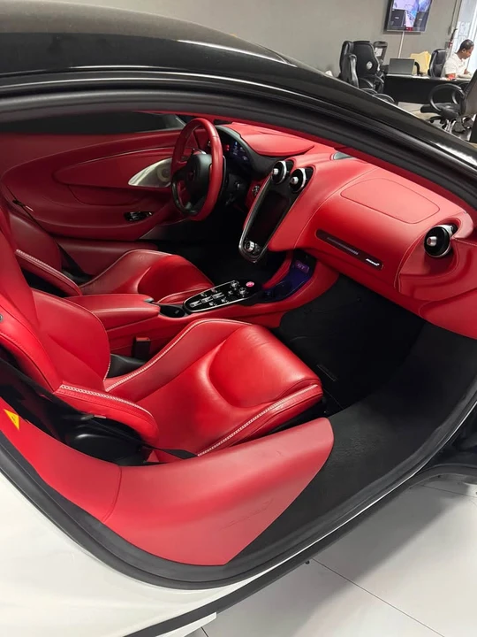 2023 McLaren GT - Image 4 of 15
