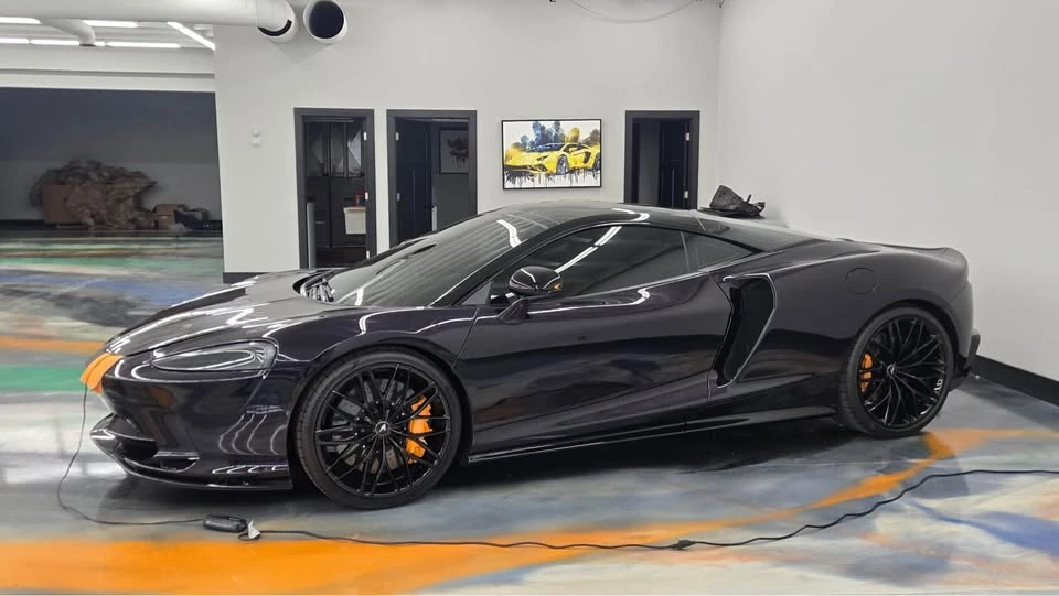 2023 McLaren GT - Image 3 of 20