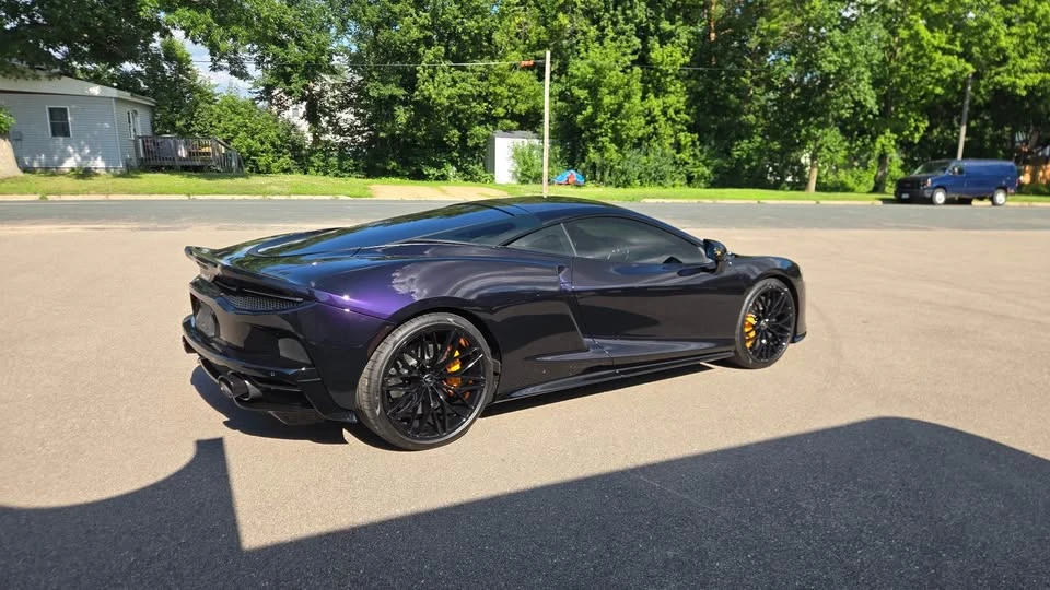 2023 McLaren GT - Image 2 of 20