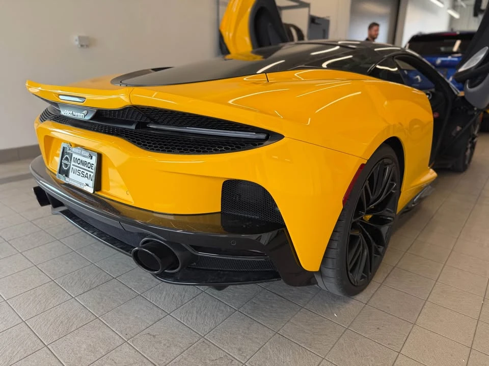 2023 McLaren GT - Image 3 of 7