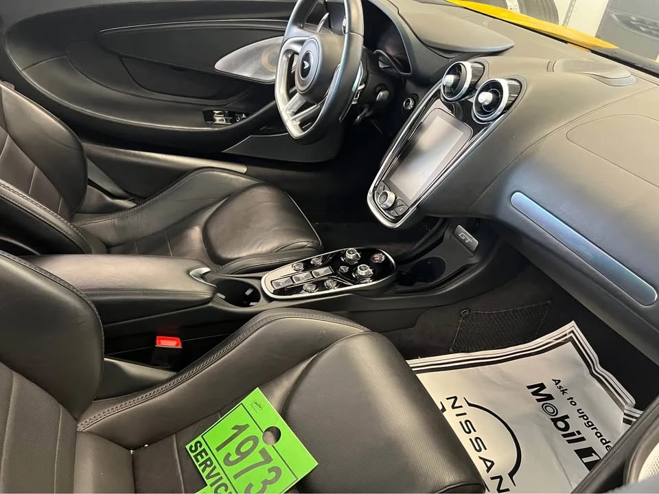 2023 McLaren GT - Image 10 of 11