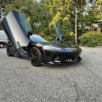 2023 McLaren GT Coupe 2D