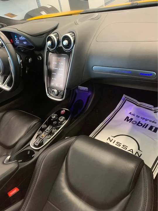 2023 McLaren GT - Image 9 of 11