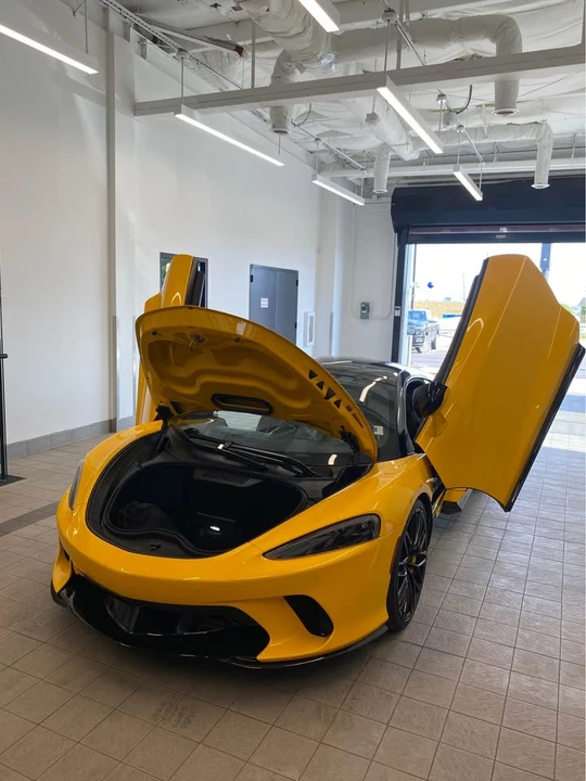 2023 McLaren GT - Image 10 of 16
